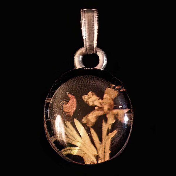 Vintage Flower Circle Pendant